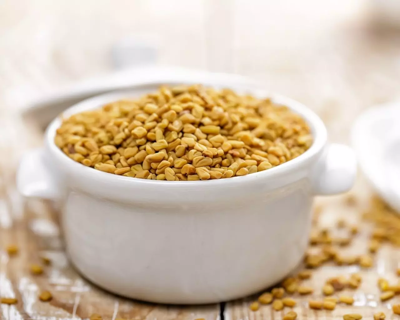 kozieradka_ziarno_w_miseczce